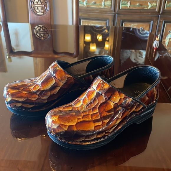 Dansko Clogs - Picture 3 of 13